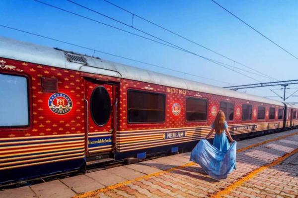 The Indian panorama (Maharajas express)