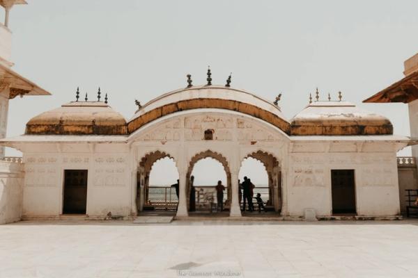 Taj Mahal Tour from Mumbai