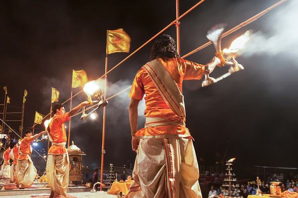 Varanasi tour package with Ganga aarti